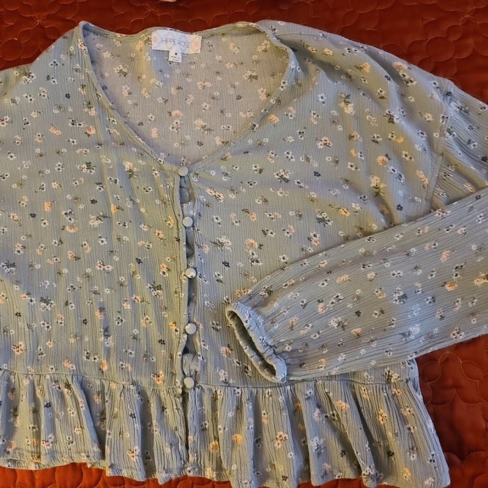 Long Sleeve Flower Blouse Size M